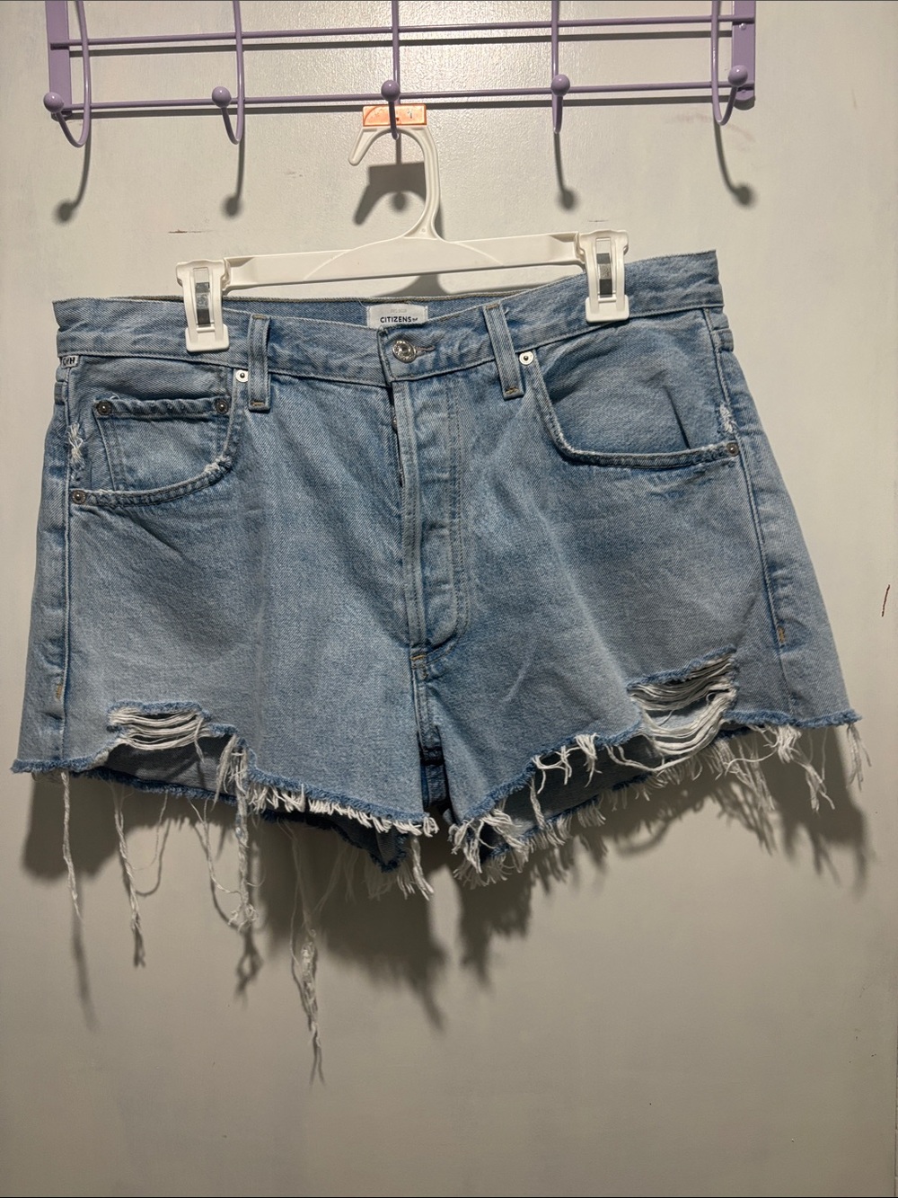 CITIZENS OF HUMANITY Loro distressed denim jean shorts size 30